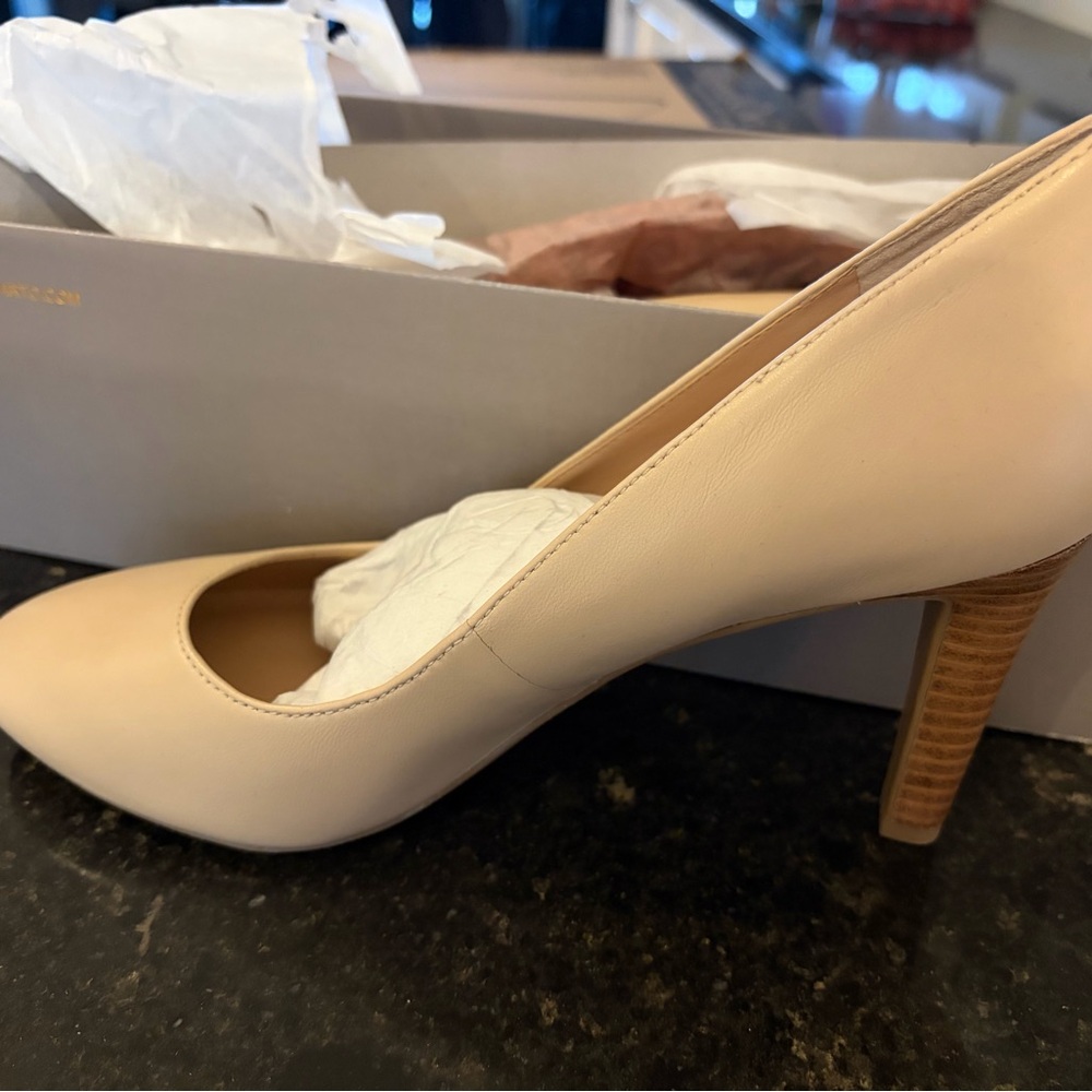 Franco Sartor, Nude color heels, brand new in box